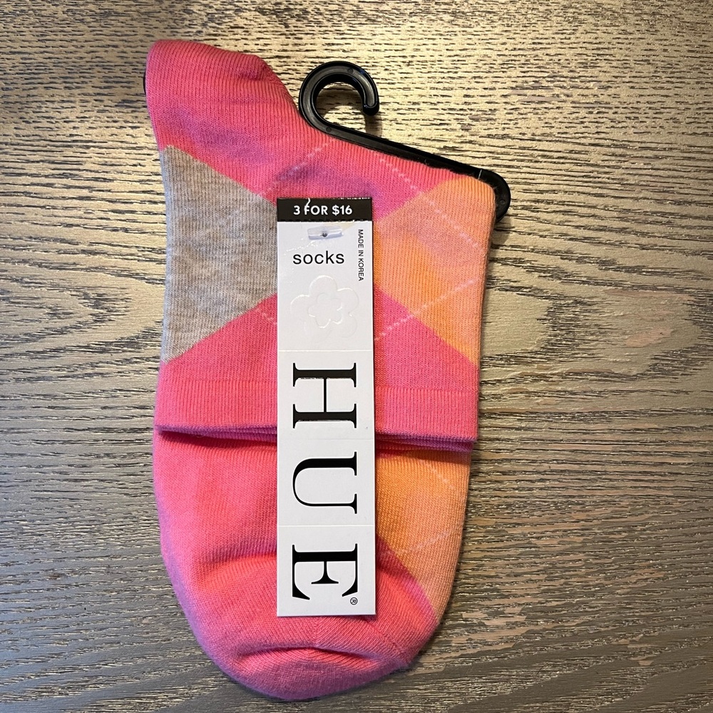 Woman’s NWT HUE Socks.
